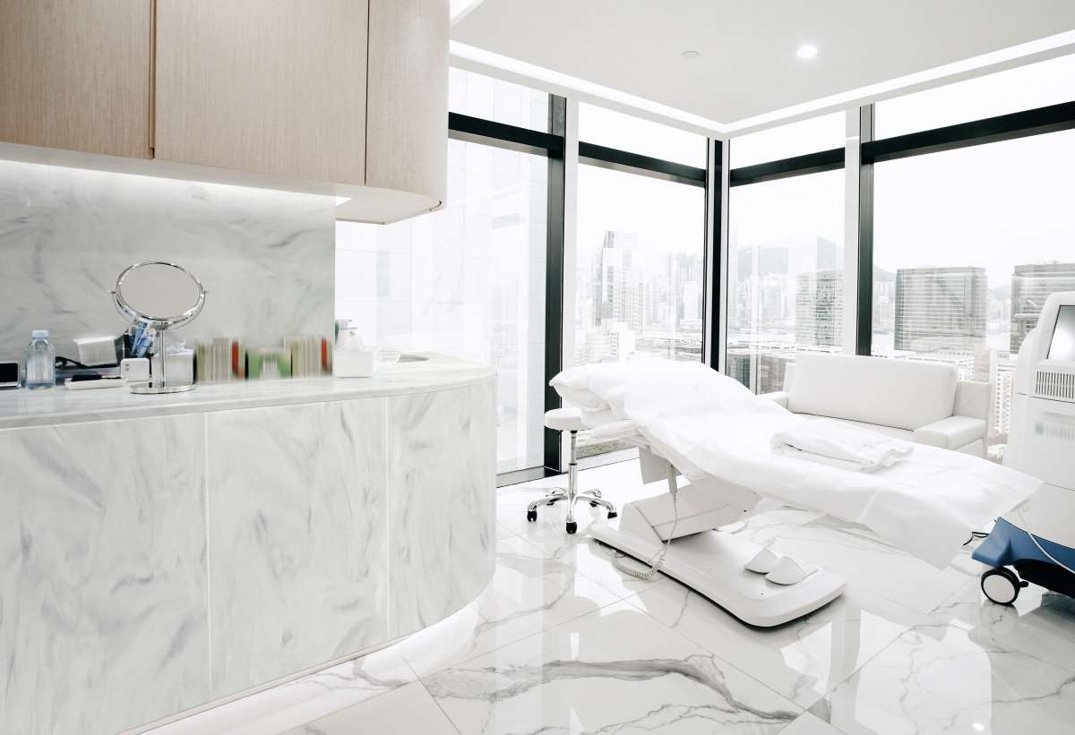 Ιατρείο με επιφάνεια Corian® Artista Gray